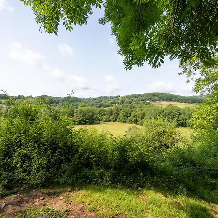 Le Ozalee - Domaine Helaku בית הארחה Monein